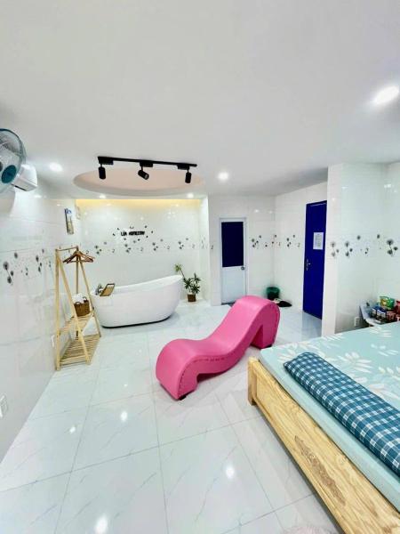 LUA Homestay, Buchen Sie  Hotels in Mekongdelta mit Parkplatz, Parkplätze