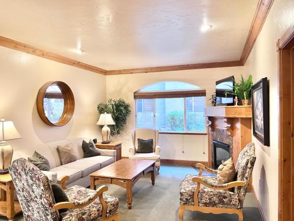 Family-Friendly Zermatt 2BR 2BA Villa Near Park City & Deer Valley Ski Resorts - 4749, Buchen Sie  Hotels in Utah mit Parkplatz, Parkplätze