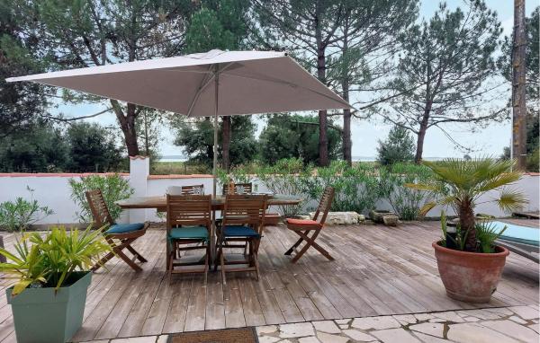 Belle Villa Vue Mer, Reserva ahora  Hoteles en Aquitania con aparcamiento, Aparcamiento