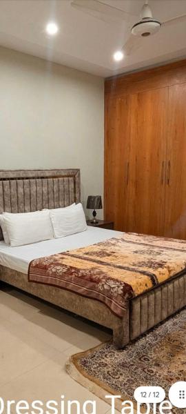 Premier choices, Buchen Sie  Hotels in Islamabad mit Parkplatz, Parkplätze