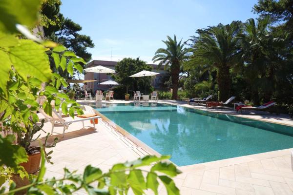 Villa Felicita Leuca, Prenota  Hotel con piscina a Leuca, Piscina