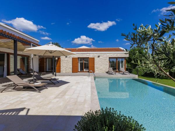 Villa Terra Nera by Interhome, Reserva ahora  Hoteles en Istria central con piscina, Piscina