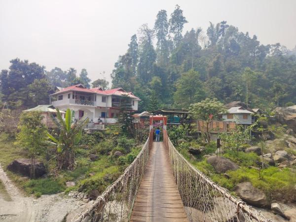 Murti River View Retreat By StayApart, Réserver  Samsing West Bengal