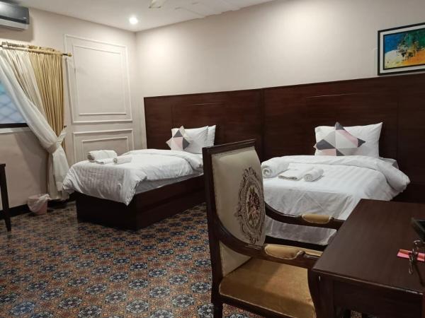 Serene Stay - 7 BHK Villa, Buchen Sie  Karachi Pakistan