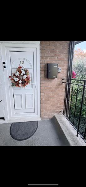 Large Luxury 2 bed , 2 rooms, with free secure private parking , 15 mins max to the city centre, Buchen Sie  Nottingham Nottinghamshire