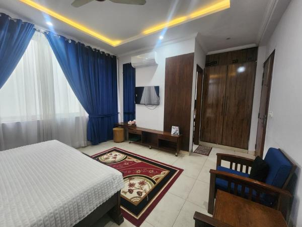 The Aventous Guesthouse , Hotel & Resturants, Buchen Sie  Hotels in Islamabad mit Parkplatz, Parkplätze