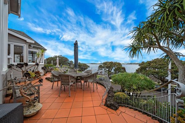 Bespoke Stays - Elegant Villa Retreat, Buchen Sie  Auckland Region Auckland