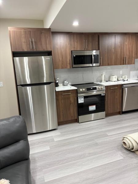 281 Crestmont Drive SW Calgary AB, Buchen Sie  Calgary Calgary Region