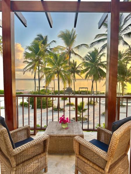 Beach Front Villa Ocean View Zanzibar, Prenota  Pongwe 