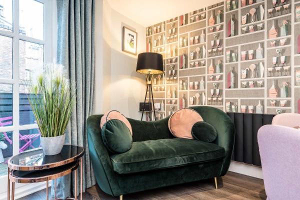 Georgian Quarter Coach Houses, Buchen Sie  Hotels in Merseyside mit Parkplatz, Parkplätze