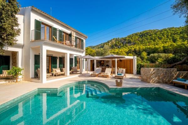 Villa Marloria - luxury house for 8 near Pollensa, Reserva ahora  Hoteles en Crestatx con aparcamiento, Aparcamiento