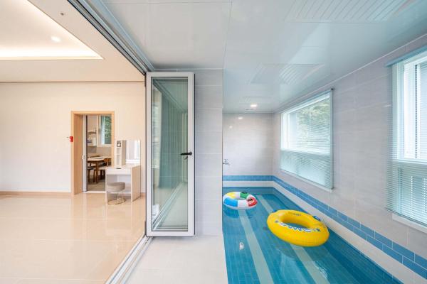 Gapyeong The Cozy Pool Villa, Reserva ahora  Hoteles con piscina en Gyeonggi-do, Piscina