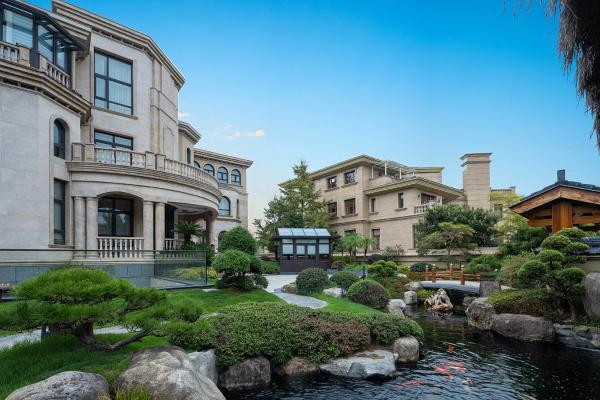 Floral Luxury Hengdian Jiuqilu B&B, Buchen Sie  Longfengshan Zhejiang