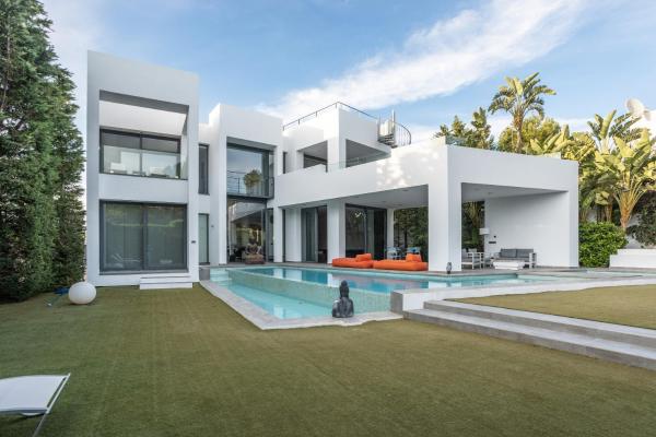 Villa Elite Maribiza, Prenota  Cala Llenya Ibiza