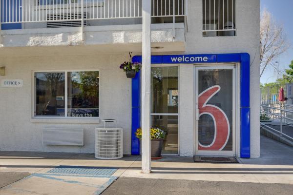 Motel 6 Lakewood, Buchen Sie Motel Lakewood Colorado