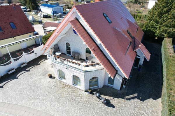 Villa Luba, Reserva ahora  Hoteles en Usedom con aparcamiento, Aparcamiento