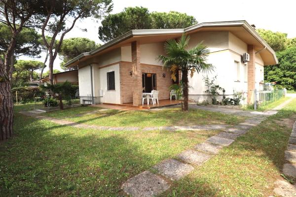 Villa Klara, Reserva ahora  Hoteles en Véneto con aparcamiento, Aparcamiento