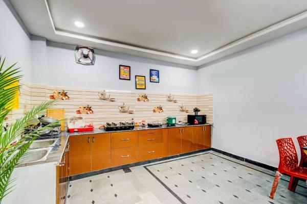 Hotel O BSR RoyalStay Super Luxury Hotel Rooms, Réserver  Gachibowli 