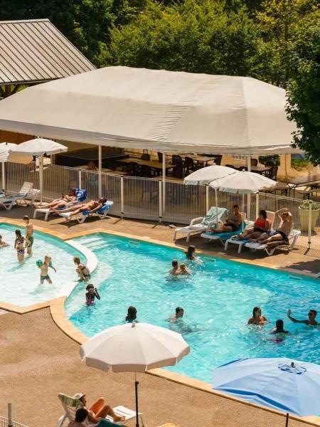 Camping - Piscine - ccagfdb, Reserva ahora  Clairvaux-les-Lacs 