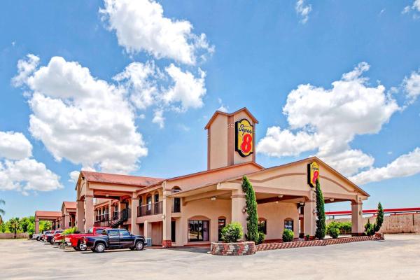 Super 8 by Wyndham Baytown/Mont Belvieu, Prenota Hotel Baytown Texas Gulf Coast