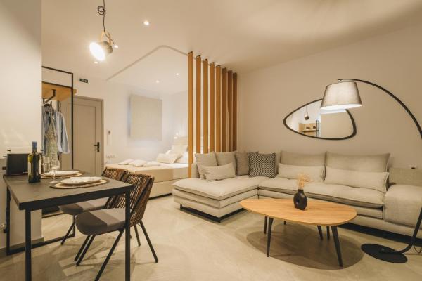 Capital Suites Skopelos, Prenota  Neo Klima 