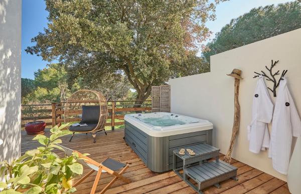Villa Spa privé, Réserver  Servian Hérault