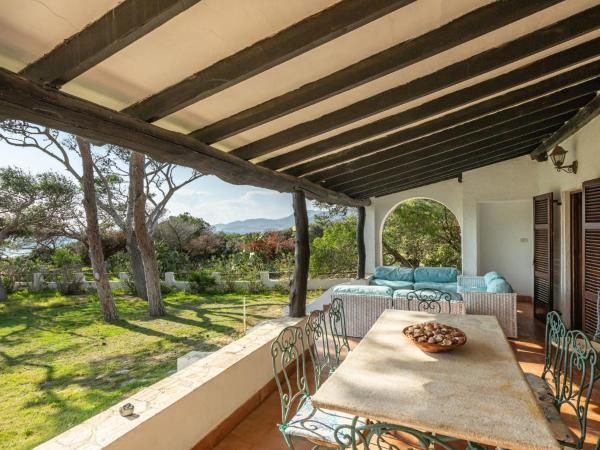 Villa La Conchiglia by Interhome, Buchen Sie  Villasimius Costa Rei