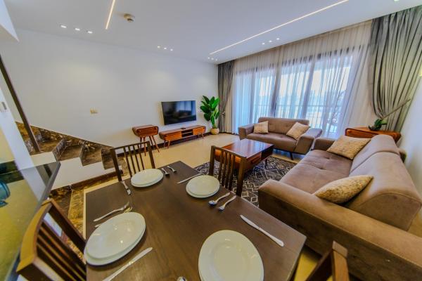 Porto New Cairo - Nyoum compound Modern 2-Bedroom, Prime Location, Prenota  Hotel con piscina a Cairo Governorate, Piscina