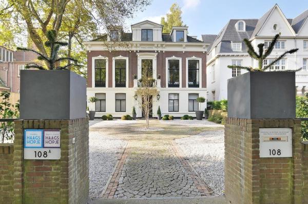 Villa Frans, Reserva ahora  Hoteles en Holanda Meridional con aparcamiento, Aparcamiento