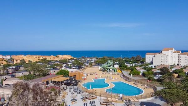 Camping de la Clape Village - Maeva, Réserver  Hôtels à Hérault avec piscine, Piscine