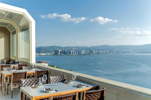 Skyline Cloud Cliff Sea View Hotel, Buchen Sie  Dali Yunnan