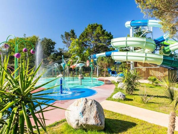 Camping Bidart, Reserva ahora  Hoteles en Aquitania con aparcamiento, Aparcamiento
