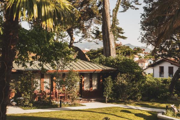 Parc Victoria Appartements, Reserva ahora  Hoteles en Aquitania con aparcamiento, Aparcamiento