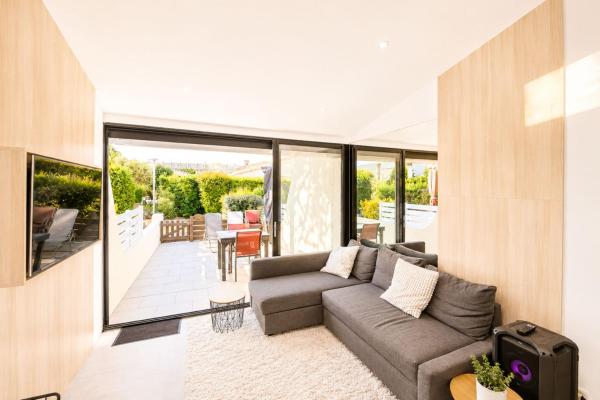 Naturiste Cap dAgde Villa Héliovillage 118, Réserver  Hôtels à Hérault avec parking, Parking