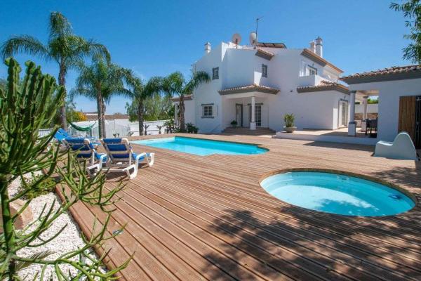 Villa Perla by Vintage Travel, Buchen Sie  Hotels in Algarve mit Parkplatz, Parkplätze