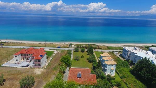 Villa Sonora - Beachfront, Amazing Garden, Panoramic Sea View, Prenota  Polykhrono 