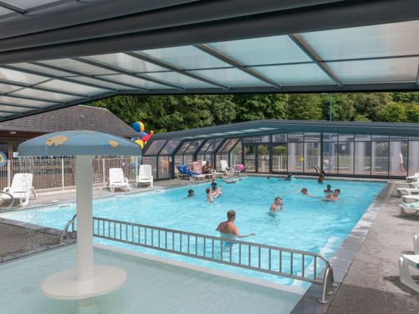 Camping La Chênaie, Book  Upper Normandy Hotels with a Parking, Parking
