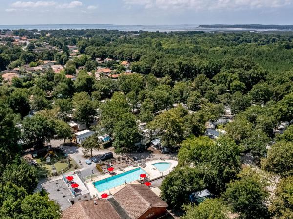 Domaine Résidentiel de Plein Air La Canadienne, Reserva ahora  Hoteles en Aquitania con aparcamiento, Aparcamiento