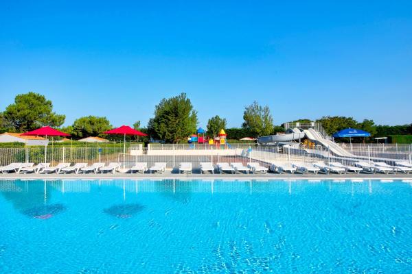 Domaine Résidentiel de Plein Air Les Ilates, Prenota Campeggio Campeggi e glamping a Charente Marittima, Campeggio