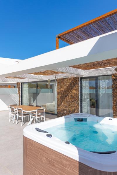 Lokahi Villa, Prenota  Hotel a Isole Canarie con parcheggio, Parcheggio