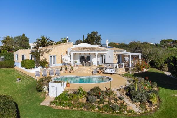 Cliffside Boho Villa, Reserva ahora  Alagoas Algarve