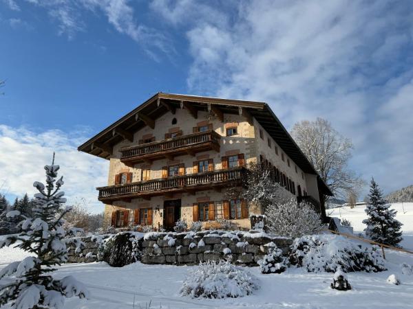 Gästehaus Hausenbauer, Book  Bavaria Hotels with a Parking, Parking