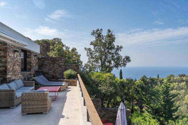 La Villa Nausikaa à Bénat, Buchen Sie  Bormes-les-Mimosas Rue Mimosa