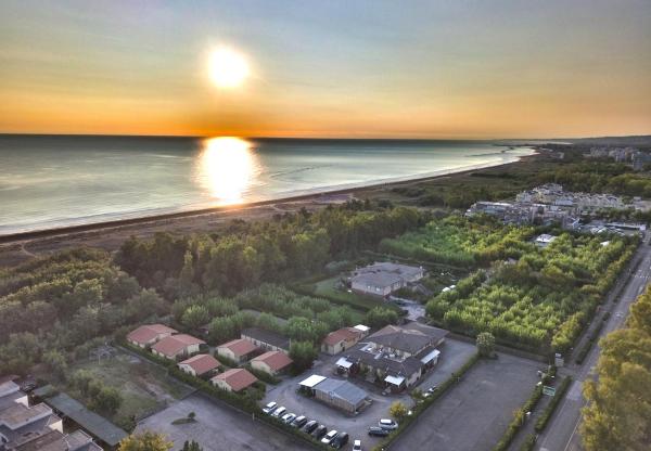 Happy Camp Mobile Homes in Il Pioppeto Camping&Residence, Reserva ahora  Hoteles en Abruzos con aparcamiento, Aparcamiento