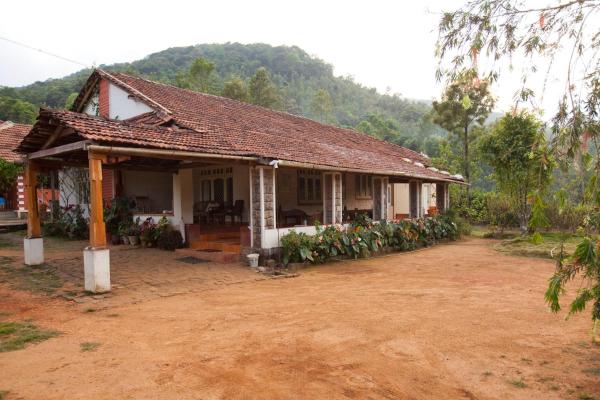 Kabbe Hillview Homestay, Réserver  Madikeri 