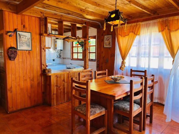 Cabañas piedra roja, Reserva ahora  Hoteles con piscina en Araucanía, Piscina