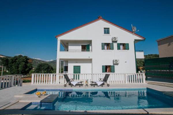 Villa Dagovi in Vrsine - Haus für 9 Personen, Book  Vrsine Split Region
