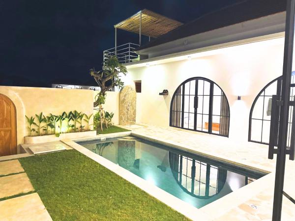 Villa Nata, Buchen Sie  Hotels mit Pool in Badung, Schwimmbad