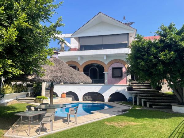 Casa Villas, Buchen Sie  Hotels in Oaxtepec mit Parkplatz, Parkplätze