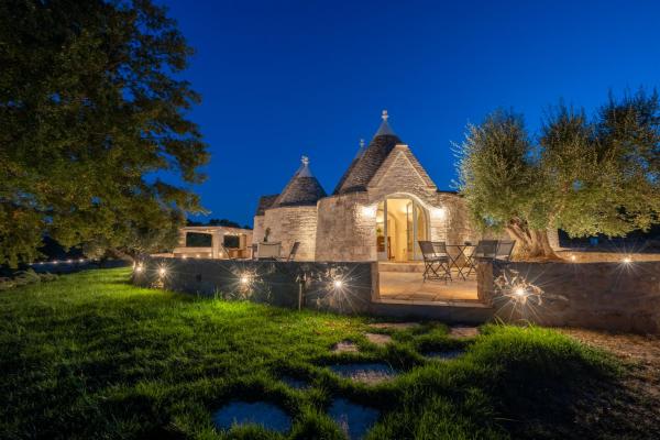 Trullo Gigli by Villa Experiences Puglia, Buchen Sie  Hotels mit Pool in Itria-Tal, Schwimmbad